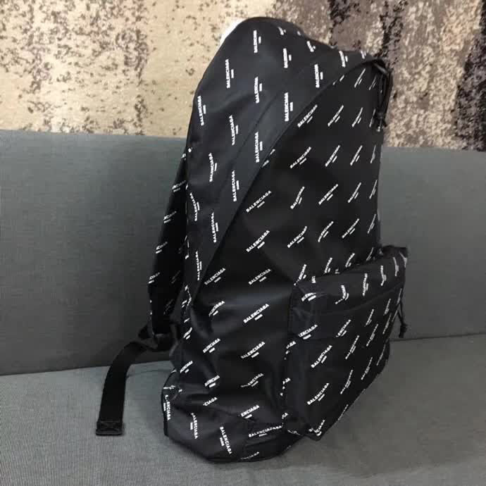 BALENCIAG巴黎世家 雙肩背包 休閒百搭款  BL1083